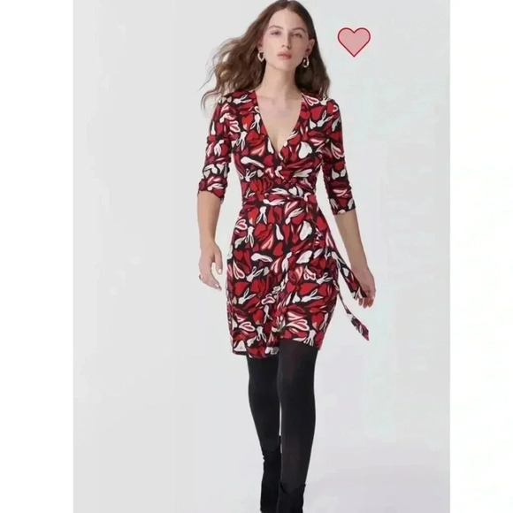 Diane Von Furstenberg Julian Silk Jersey Wrap Dress in Rabbit Hearts Red XXS EUC - Picture 6 of 12